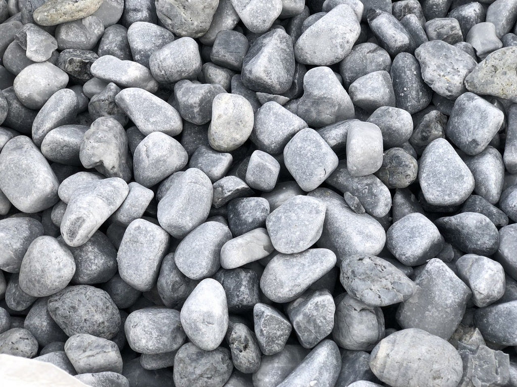 Hochwertiger graublauer Kieselstein